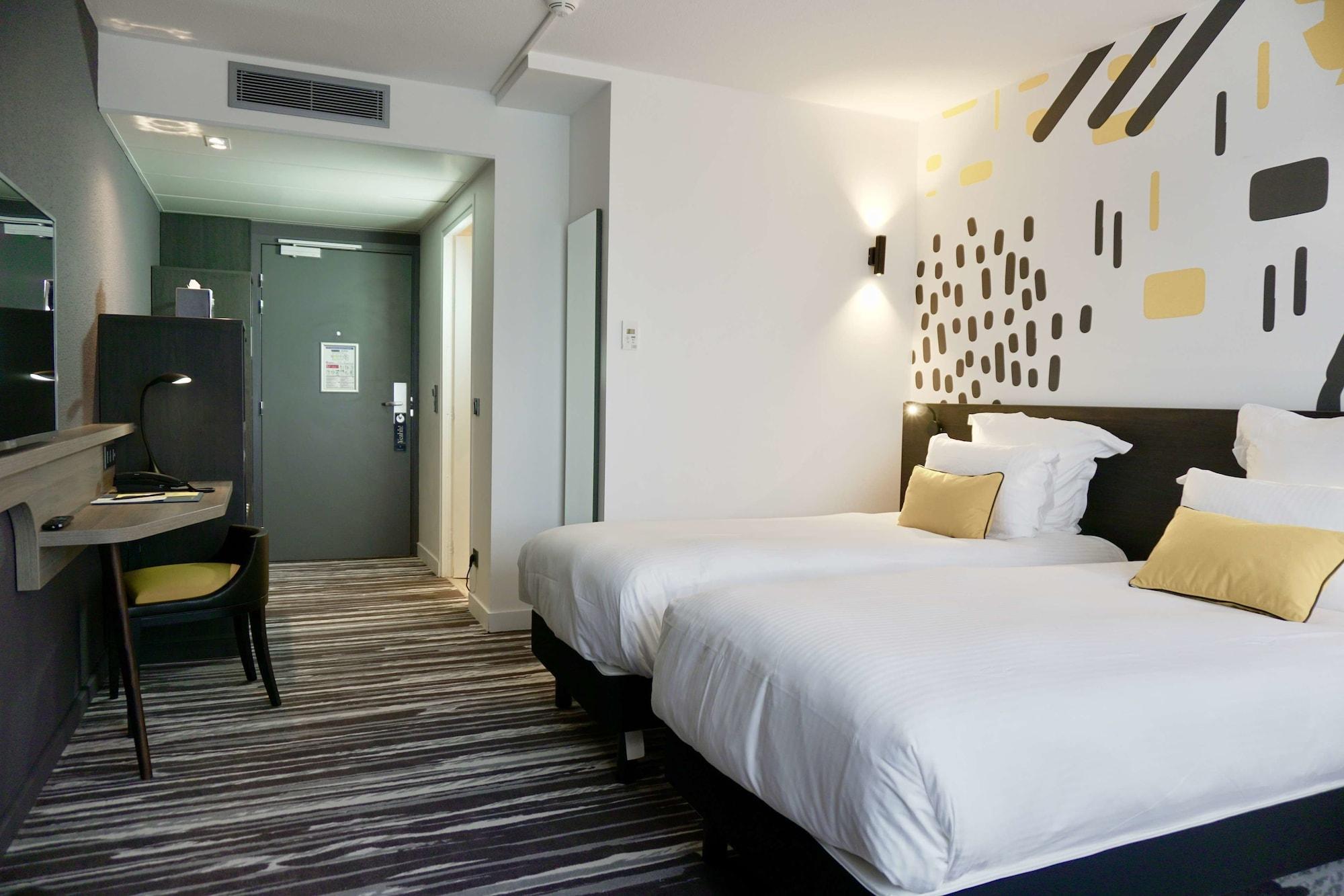 Hotel Golden Tulip Roissy Saint Witz Exterior foto