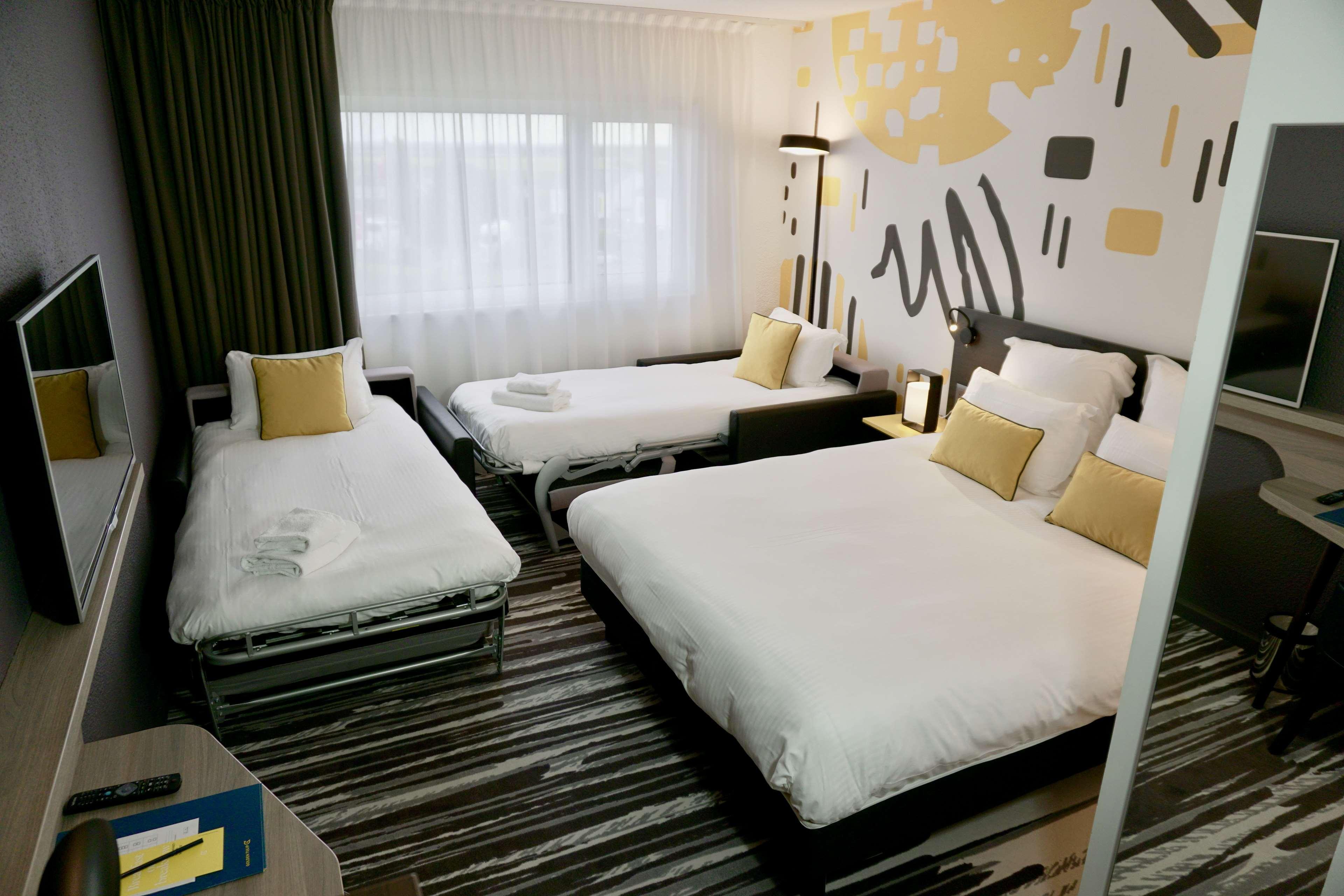 Hotel Golden Tulip Roissy Saint Witz Exterior foto