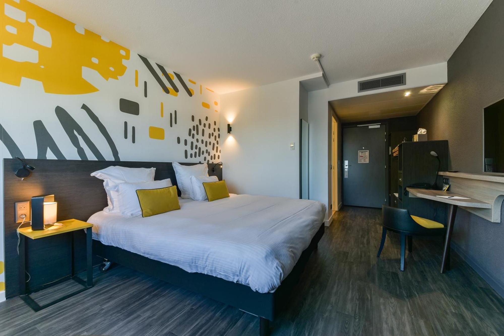 Hotel Golden Tulip Roissy Saint Witz Exterior foto