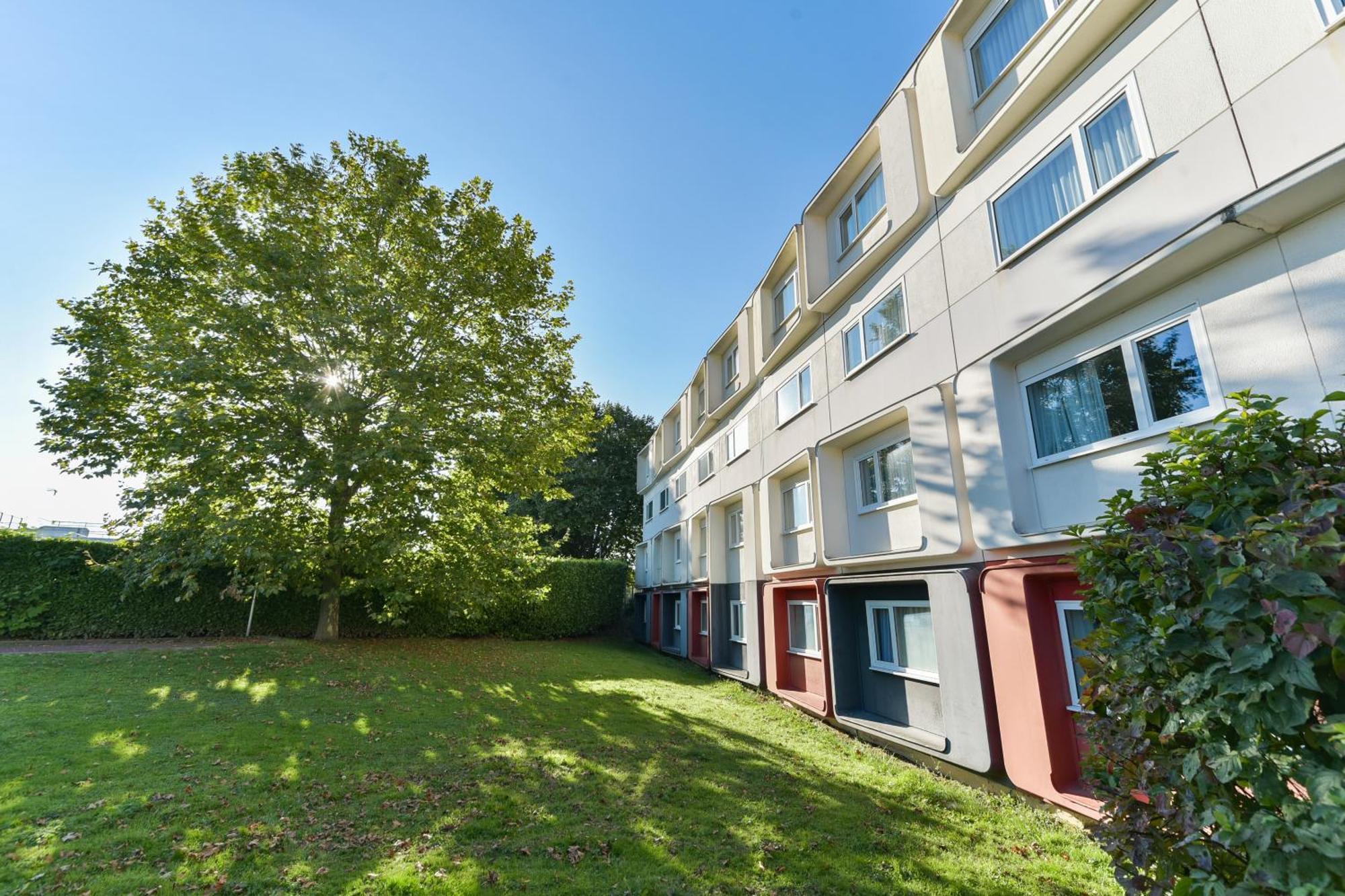 Hotel Golden Tulip Roissy Saint Witz Exterior foto