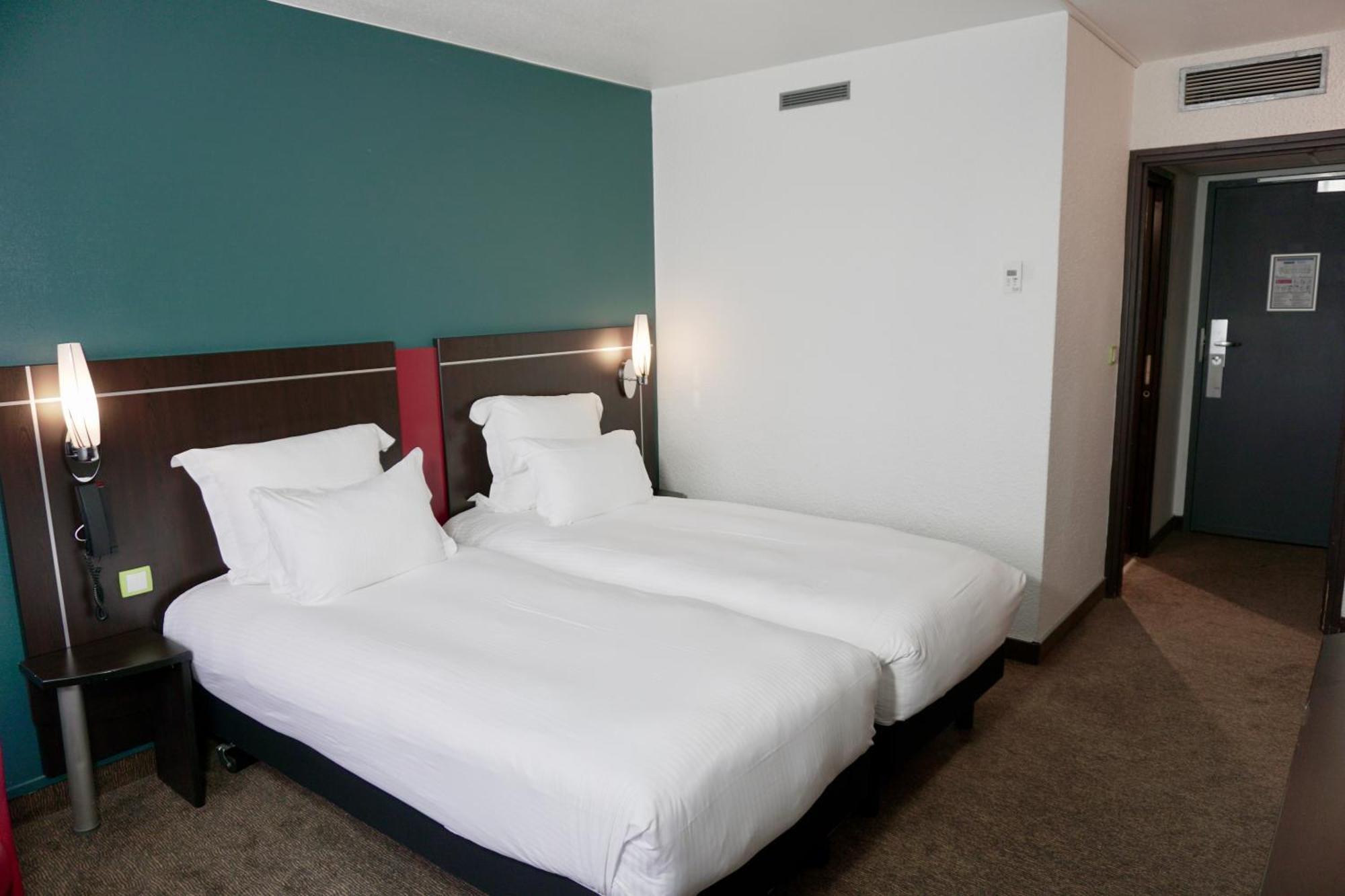 Hotel Golden Tulip Roissy Saint Witz Exterior foto