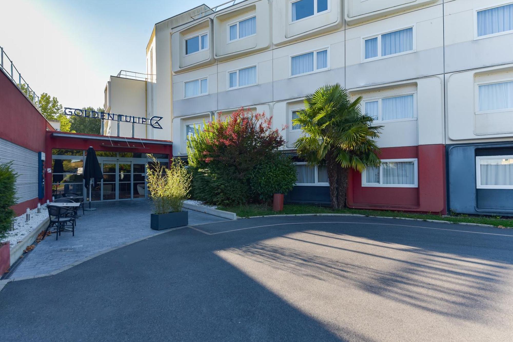 Hotel Golden Tulip Roissy Saint Witz Exterior foto